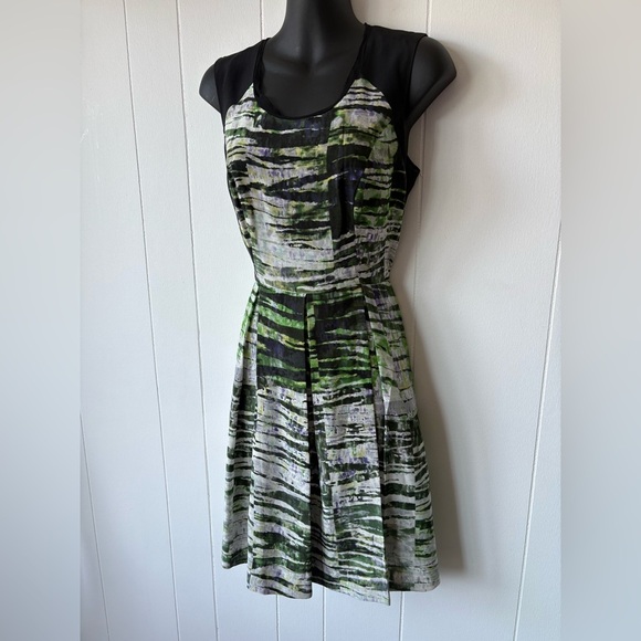 Matty M Silk Green/Black Abstract Dress | Size Small - Picture 3 of 9